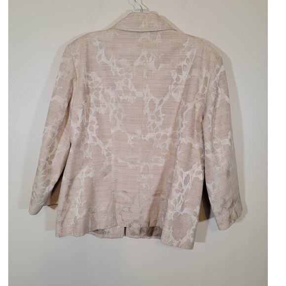 Chico's Jacquard Floral Print Hook Closure Lined Jacket Collared Size 2/ LARGE - Picture 3 of 7